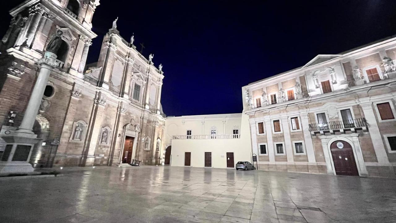 Il Duomo E Il Mare Apartment Brindisi Luaran gambar