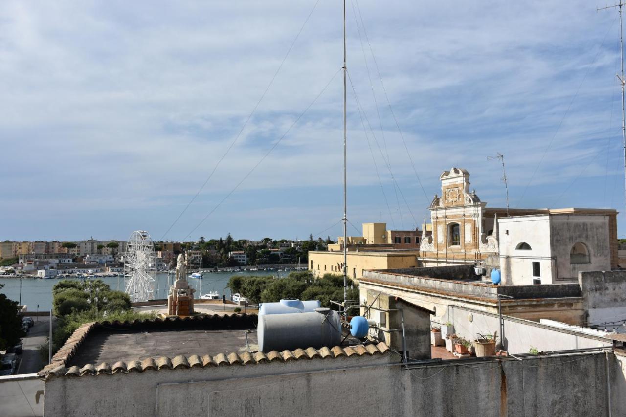 Il Duomo E Il Mare Apartment Brindisi Luaran gambar